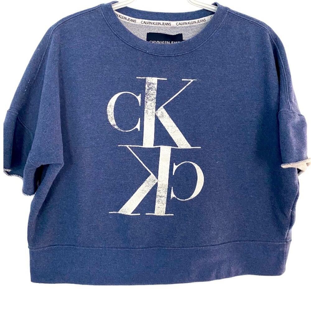 Calvin Klein jeans cropped sweatshirt short sleeves round neck pull over Med
C